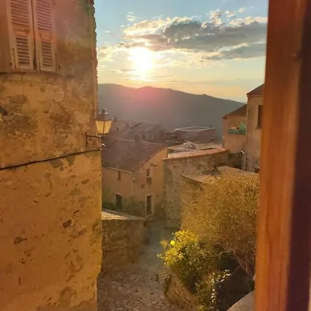Les Voutes De Pascaline, Vue Sur Mer Et Montagne * Lama